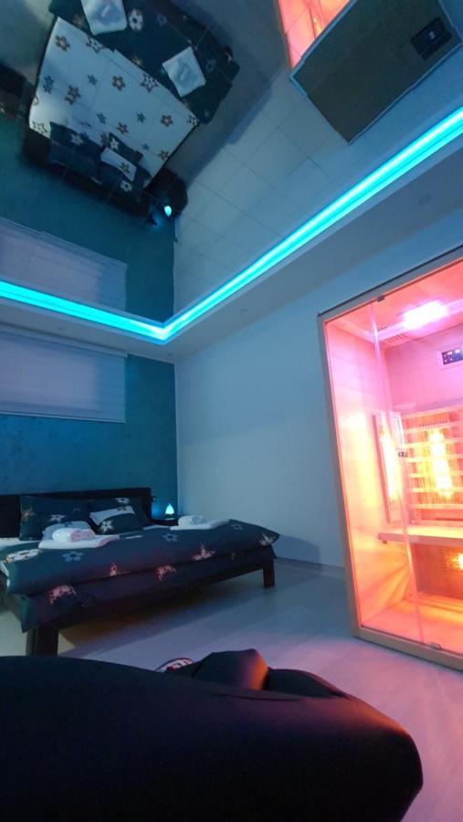 Apartman Melody ปาราชิน ภายนอก รูปภาพ